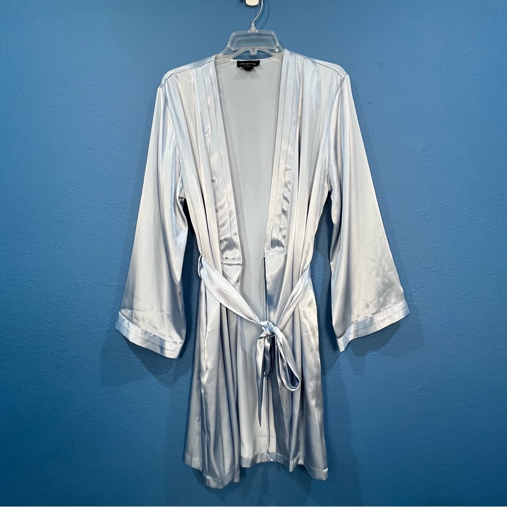 Vintage Jones New York Blue Satin Long Robe With Attached Belt Women Large/XL